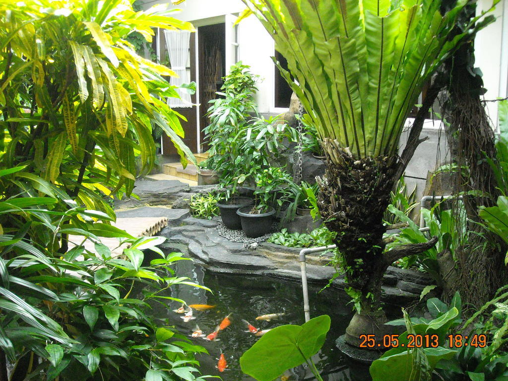 Duta Guest House Jogjakarta Buitenkant foto